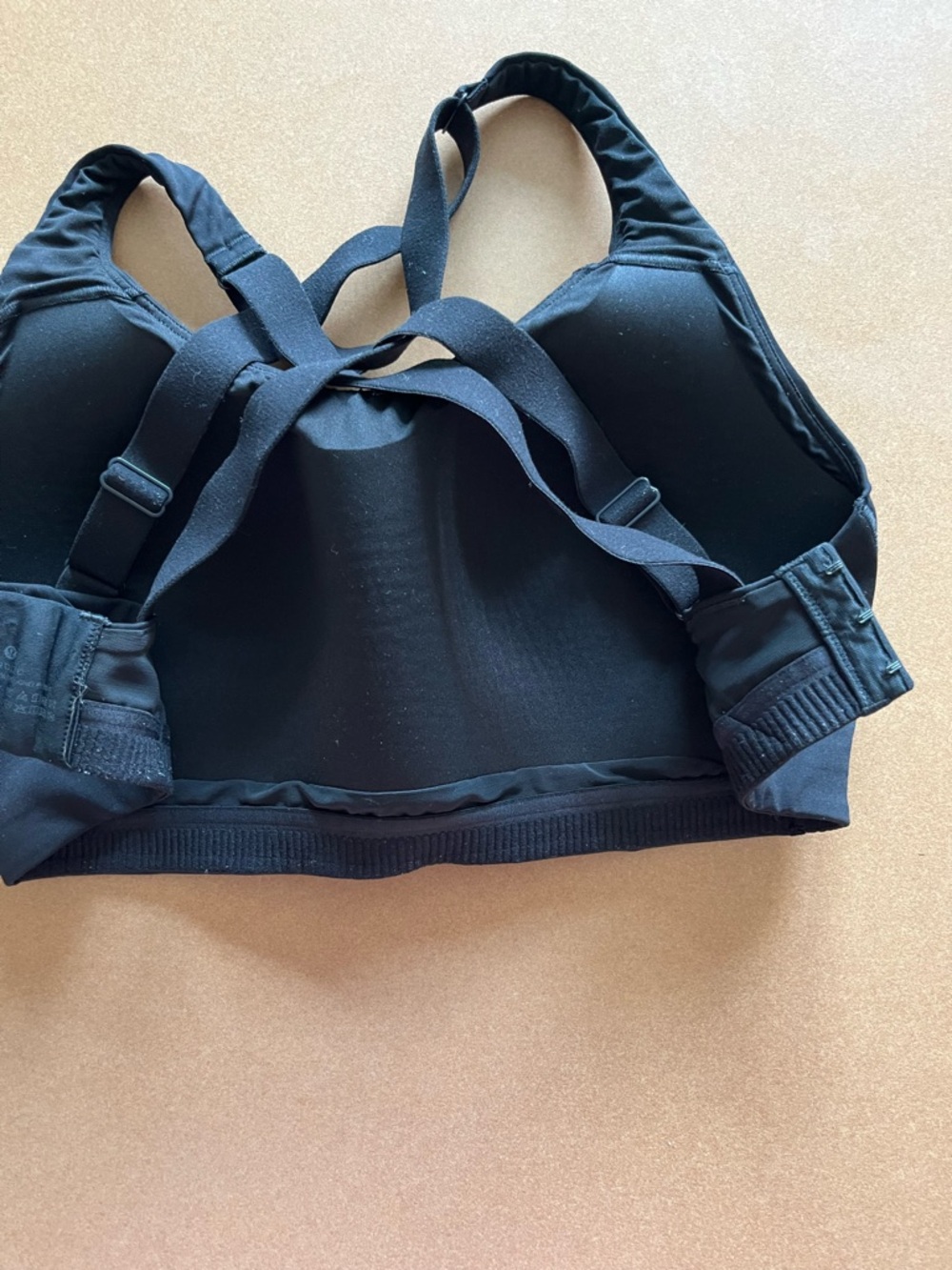 Lululemon Energy High Support Bra Black 32DDD. EUC. Great Condition See Pics - Picture 5 of 6